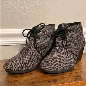 Toms Black and White Wedge Shoes with Lace-Up Design